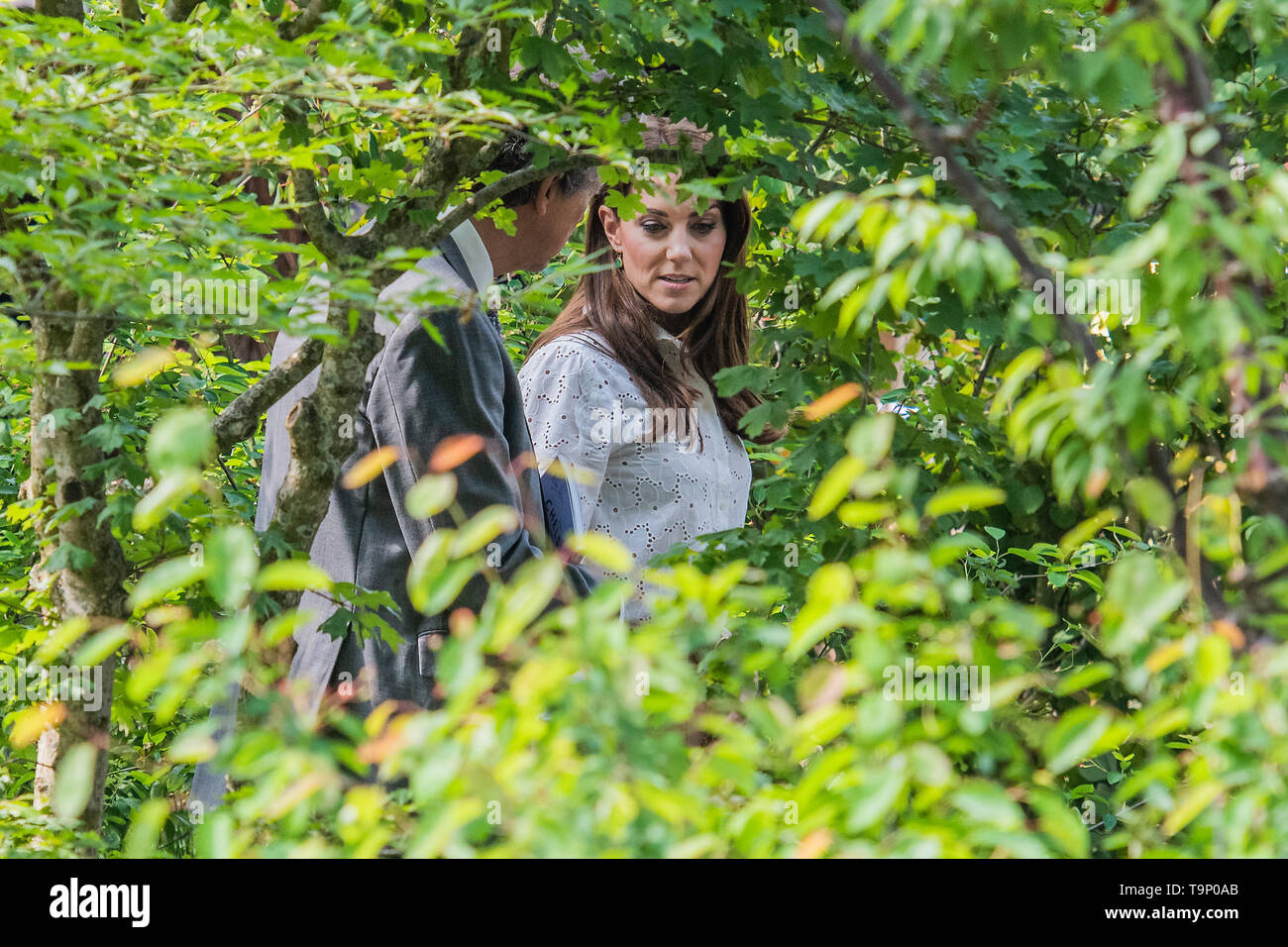 Londres, Royaume-Uni. 20 mai, 2019. La duchesse de Cambridge quitte après une visite - la RHS Retour à la nature, jardin, conçu par Son Altesse Royale la duchesse de Cambridge avec Andrée Davies et Adam White - Appuyez sur preview journée à la RHS Chelsea Flower Show. Crédit : Guy Bell/Alamy Live News Banque D'Images