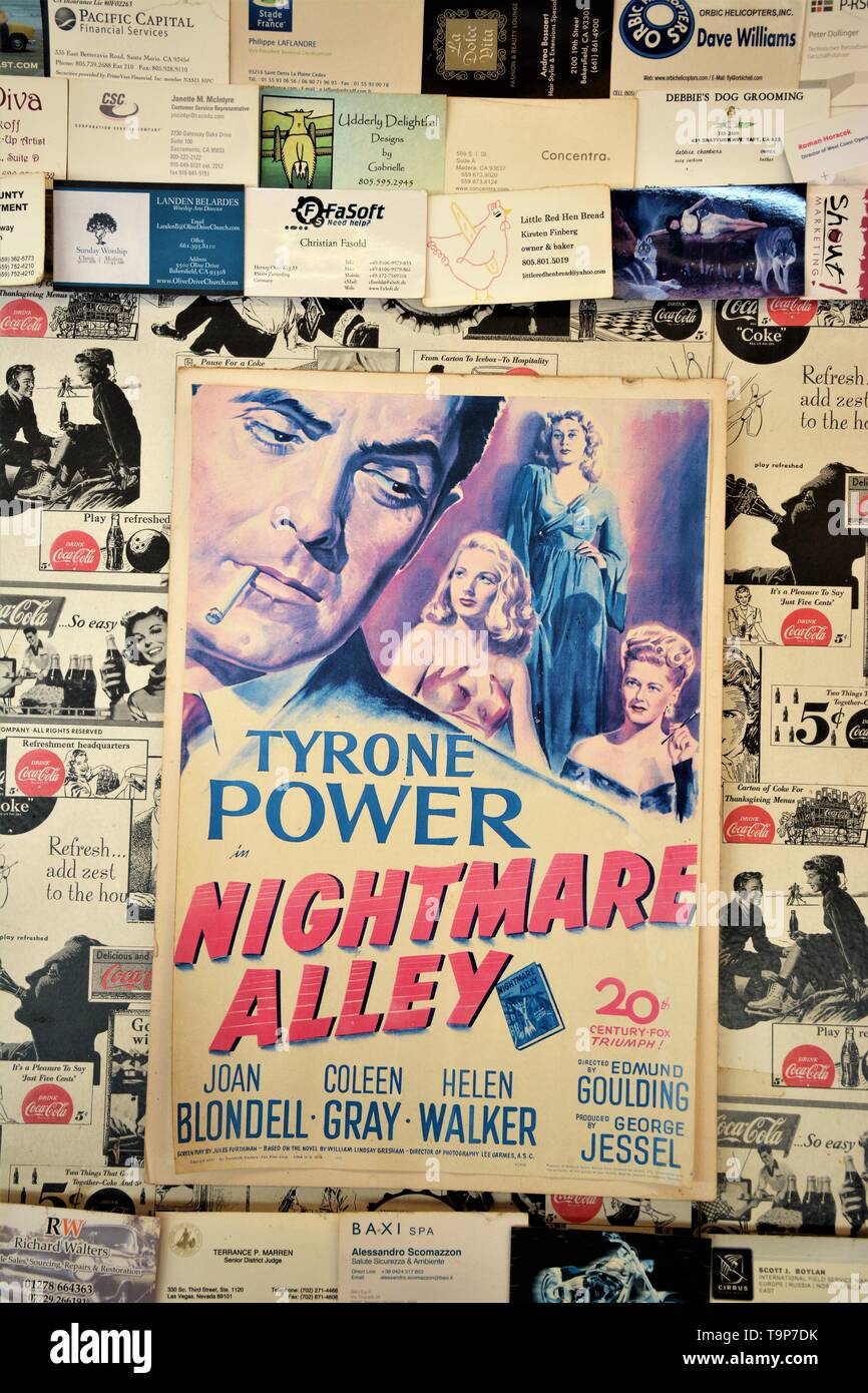Affiche pour le film 1947 Nightmare Alley avec Tyrone Power Joan Blondell Coleen Gran filmé à Chicago et Los Angeles a frappé maintenant à la télévision la fin de nuit Banque D'Images