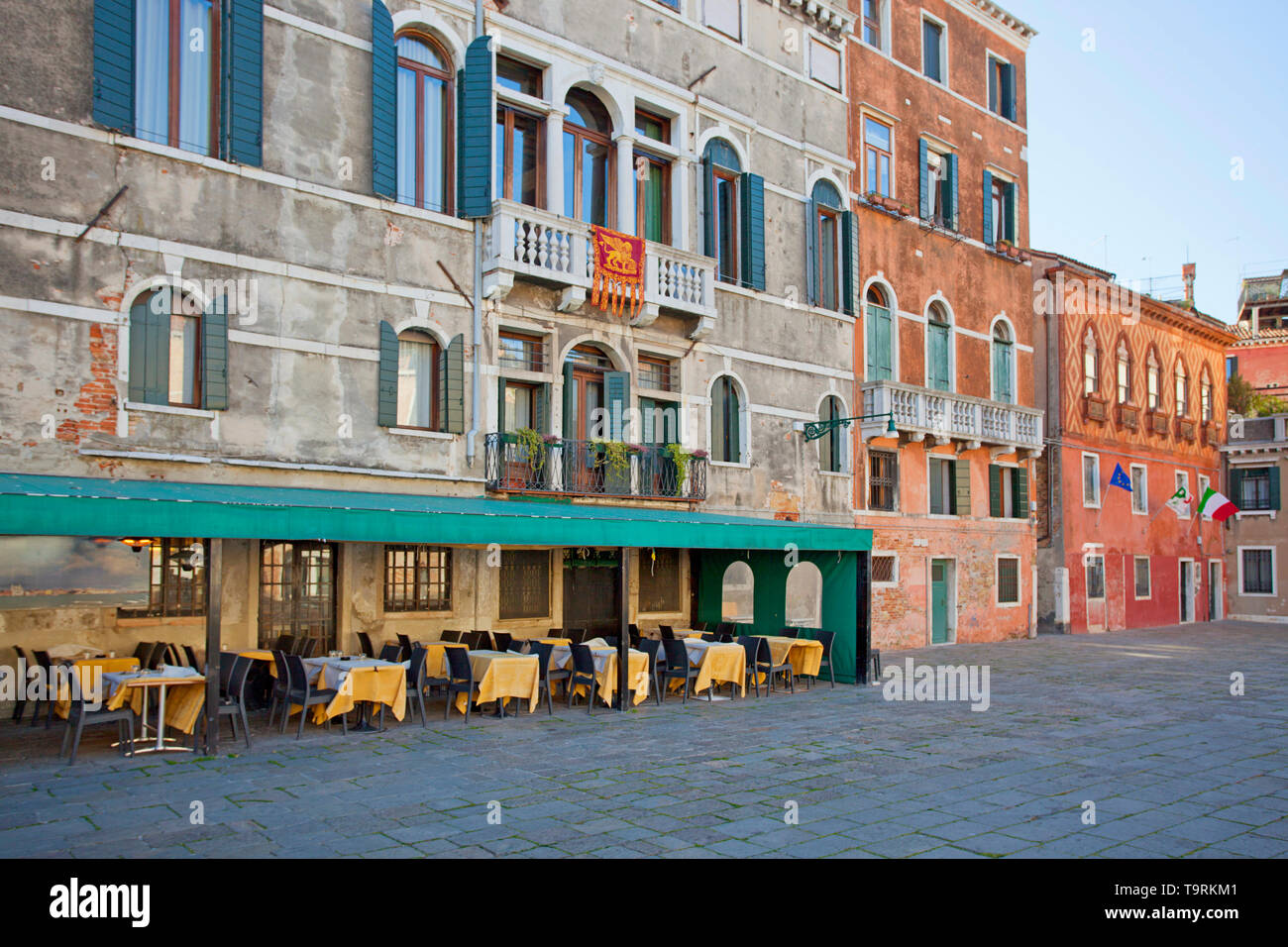 Restaurant en plein air à Venise, Italie Banque D'Images