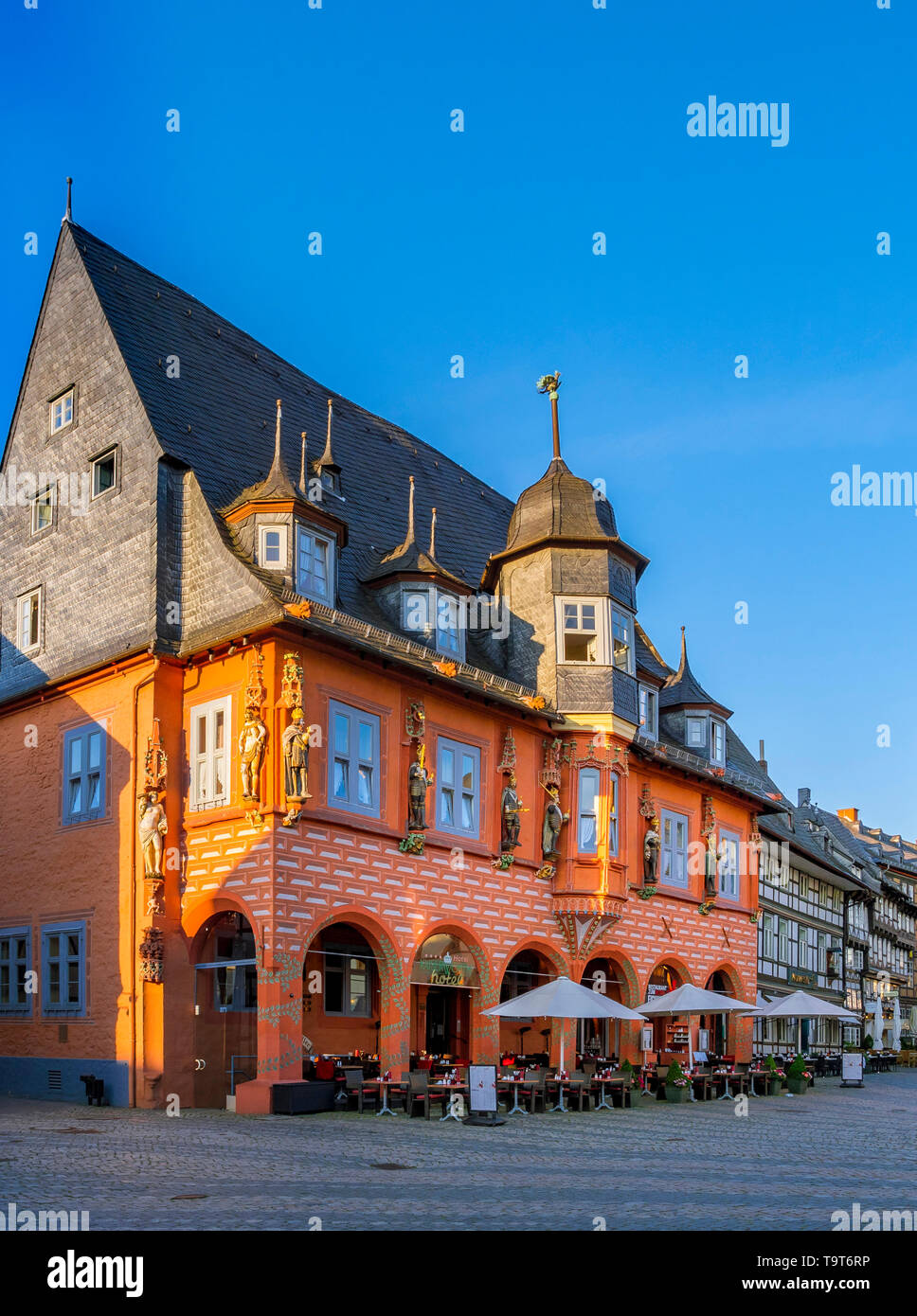 Site du patrimoine mondial de l'UNESCO-Hôtel Kaiserworth (maison de la guilde des tabliers) sur le marché en Goslar Basse-saxe Allemagne, Europe, UNESCO-Welterbestätte K Banque D'Images