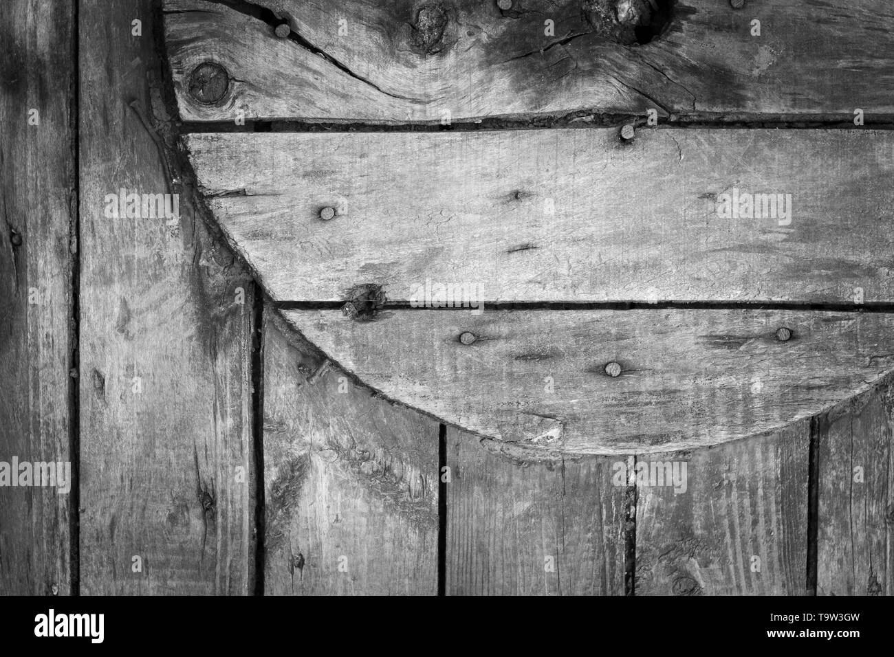 Libre d'une bobine en bois pour un câble et câble, l'arrière-plan ou concept. Banque D'Images