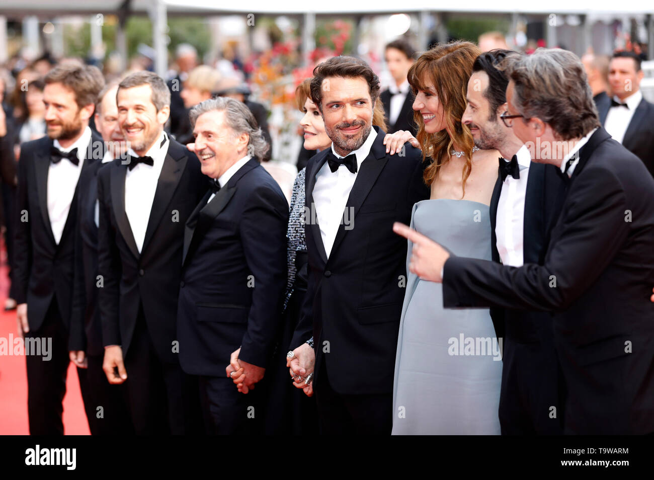 Cannes, France. 20 mai, 2019. Denis Pineau-Valencienne, Denis Podalydes, Guillaume Canet, Daniel Auteuil, Fanny Ardant, Nicolas Bedos, Doria Tillier, Michael Cohen et François Kraus assistant à la 'La belle époque' premiere pendant le 72e Festival du Film de Cannes au Palais des Festivals le 20 mai 2019 à Cannes, France Crédit : Geisler-Fotopress GmbH/Alamy Live News Banque D'Images