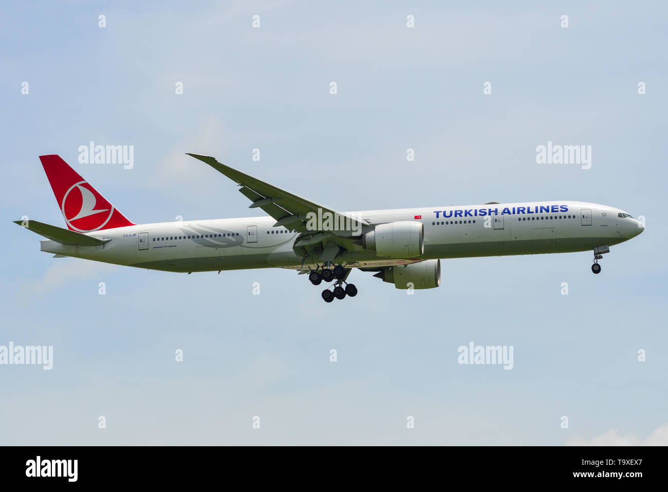 Bangkok, Thaïlande - 17 Sep 2018. TC-LJE Turkish Airlines Boeing 777-300ER à l'atterrissage à l'Aéroport International Suvarnabhumi de Bangkok (BKK). Banque D'Images