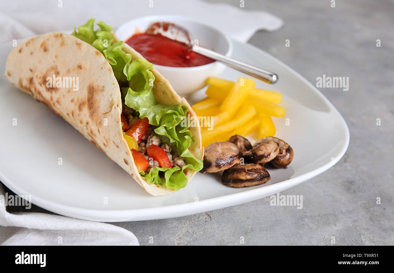 Tacos français Banque de photographies et d’images à haute résolution Alamy