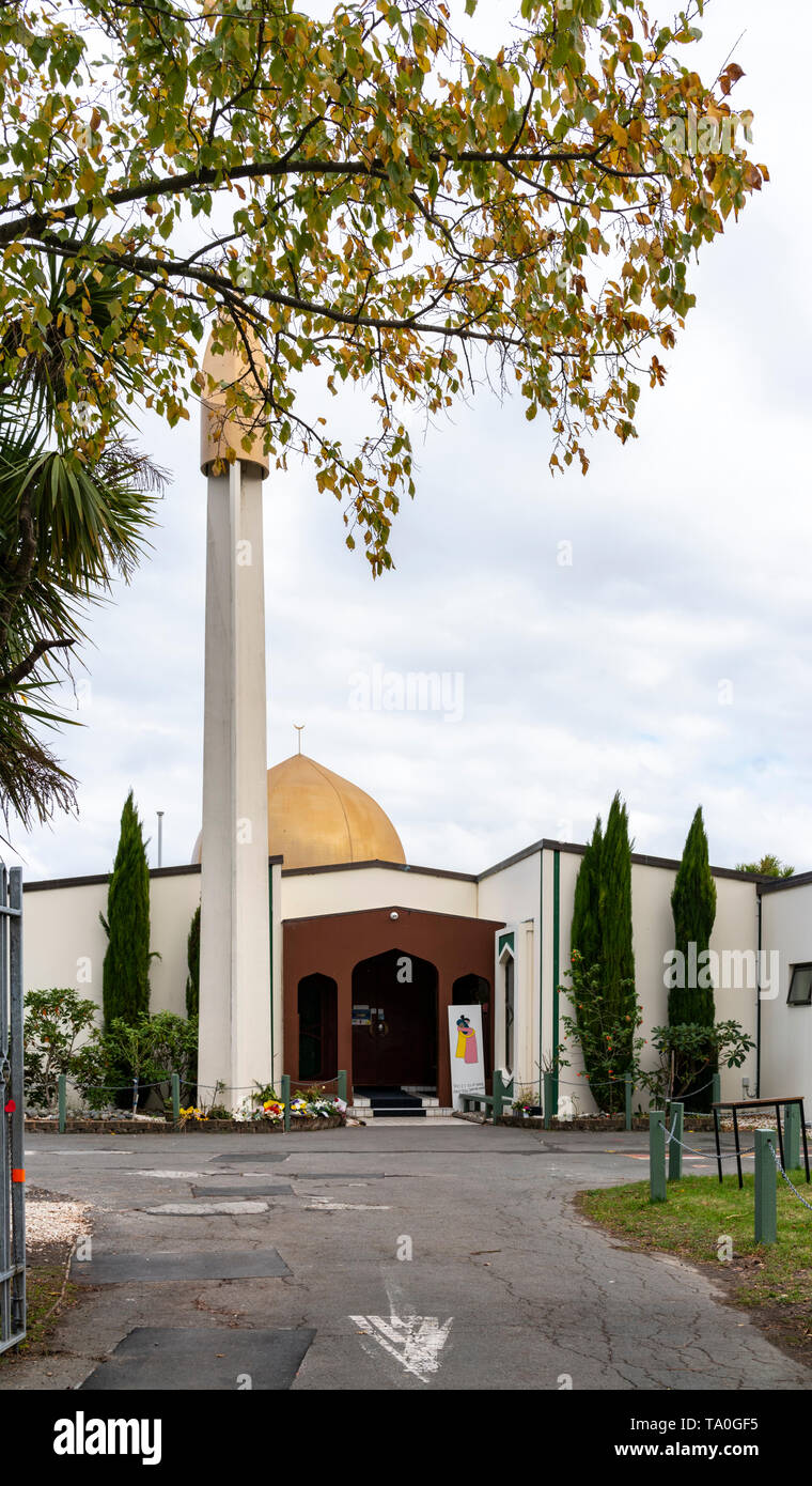 Christchurch, Nouvelle-Zélande, mosquée Masjid Al Noor avec memorial hommages et la présence de la police Banque D'Images
