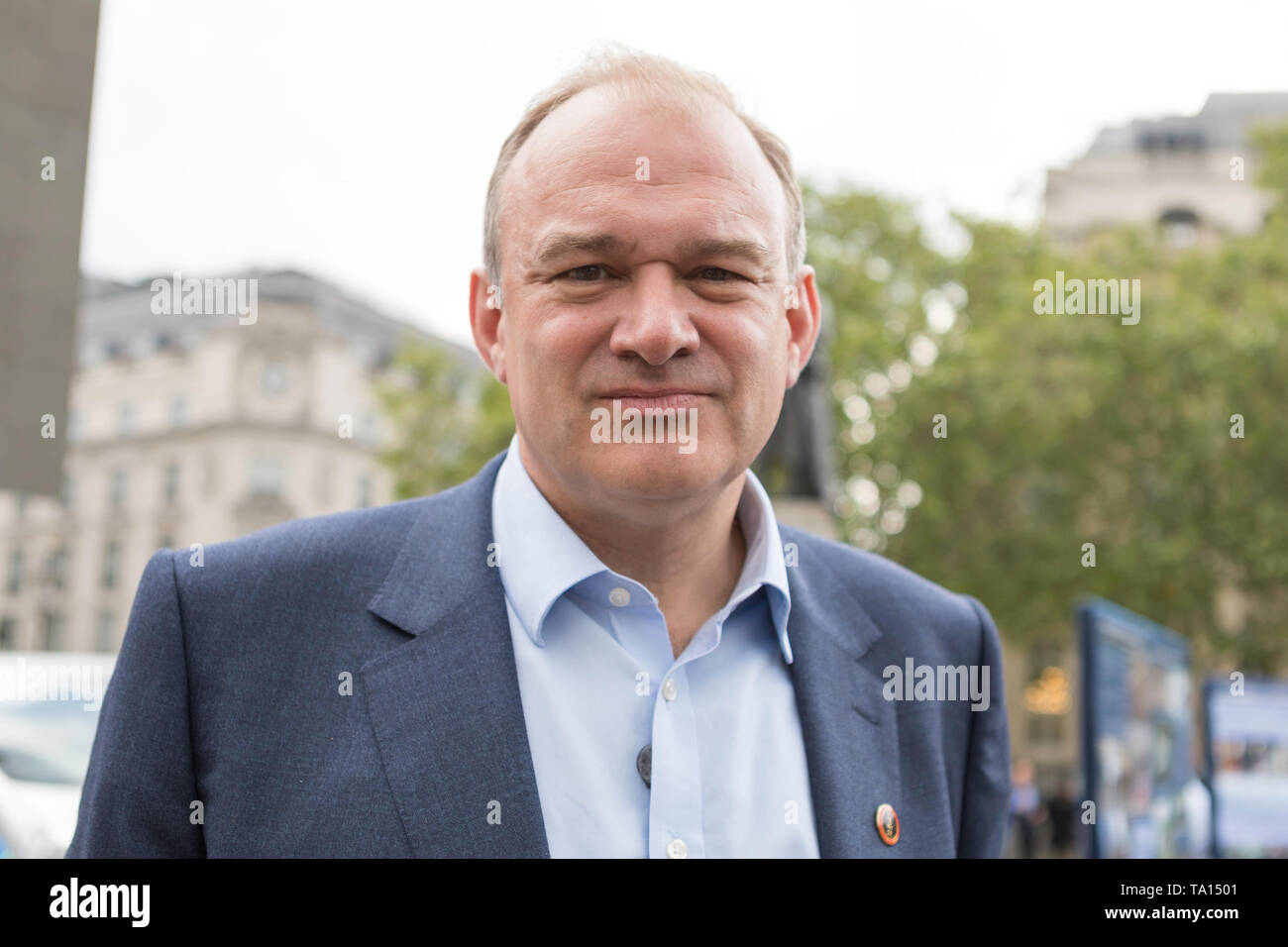 Trafalgar Square, Londres, Royaume-Uni. 18 mai, 2019. Sir Edward Jonathan Davey, député de Kingston et de Surbiton, à Trafalgar Square pour l'Mullivaikkal genoci Banque D'Images