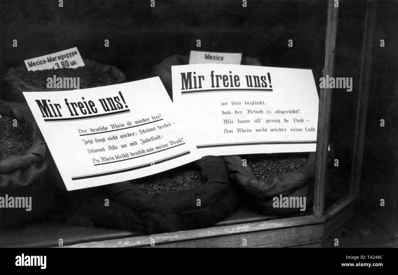 À l'occasion de la libération de la Rhénanie, plusieurs chansons ont été composées. Voici les paroles d'une chanson avec le titre "freie ir uns' (photo non datée). Banque D'Images