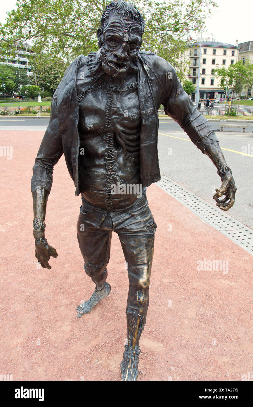 Statue de Dr. Frankenstein's monster" repéré dans le quartier de  Plainpalais (Genève) à son premier meurtre site - sculpture en bronze de  KLAT Photo Stock - Alamy