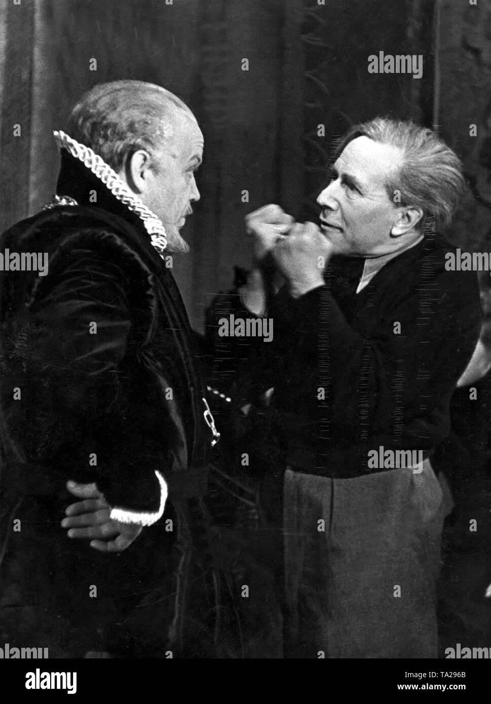 Otto Falkenberg (r.) directeur artistique du Kammerspiele de Munich de 1917 à 1944, lorsque la direction de l'acteur Friedrich Domin. Banque D'Images