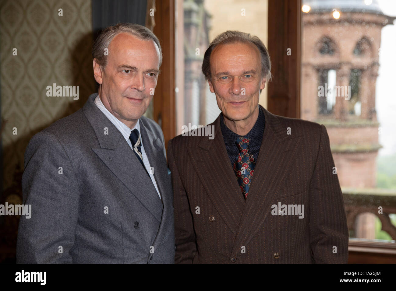 Sven-Eric Bechtolf und Edgar Selge beim WDR-Fototermin me suis von "BERTHOLD BEITZ - EIN UNRUHIGES LEBEN", Königswinter, 21. Mai 2019 Banque D'Images