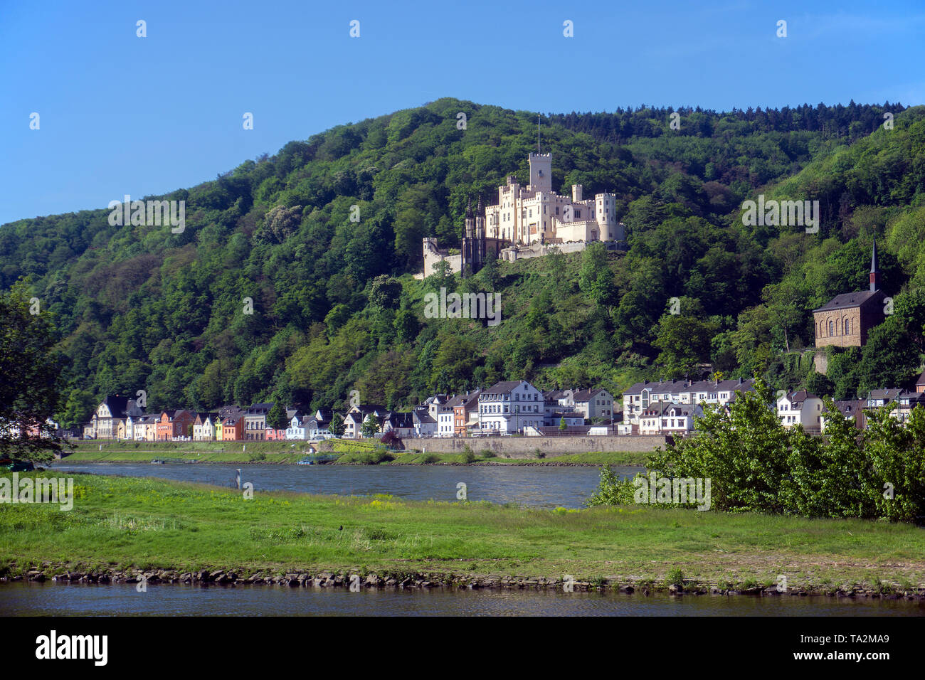 Château de Stolzenfels, palais néo-gothique dans la ville Coblence, site du patrimoine mondial de l'UNESCO, Vallée du Haut-Rhin moyen, Rhénanie-Palatinat, Allemagne Banque D'Images