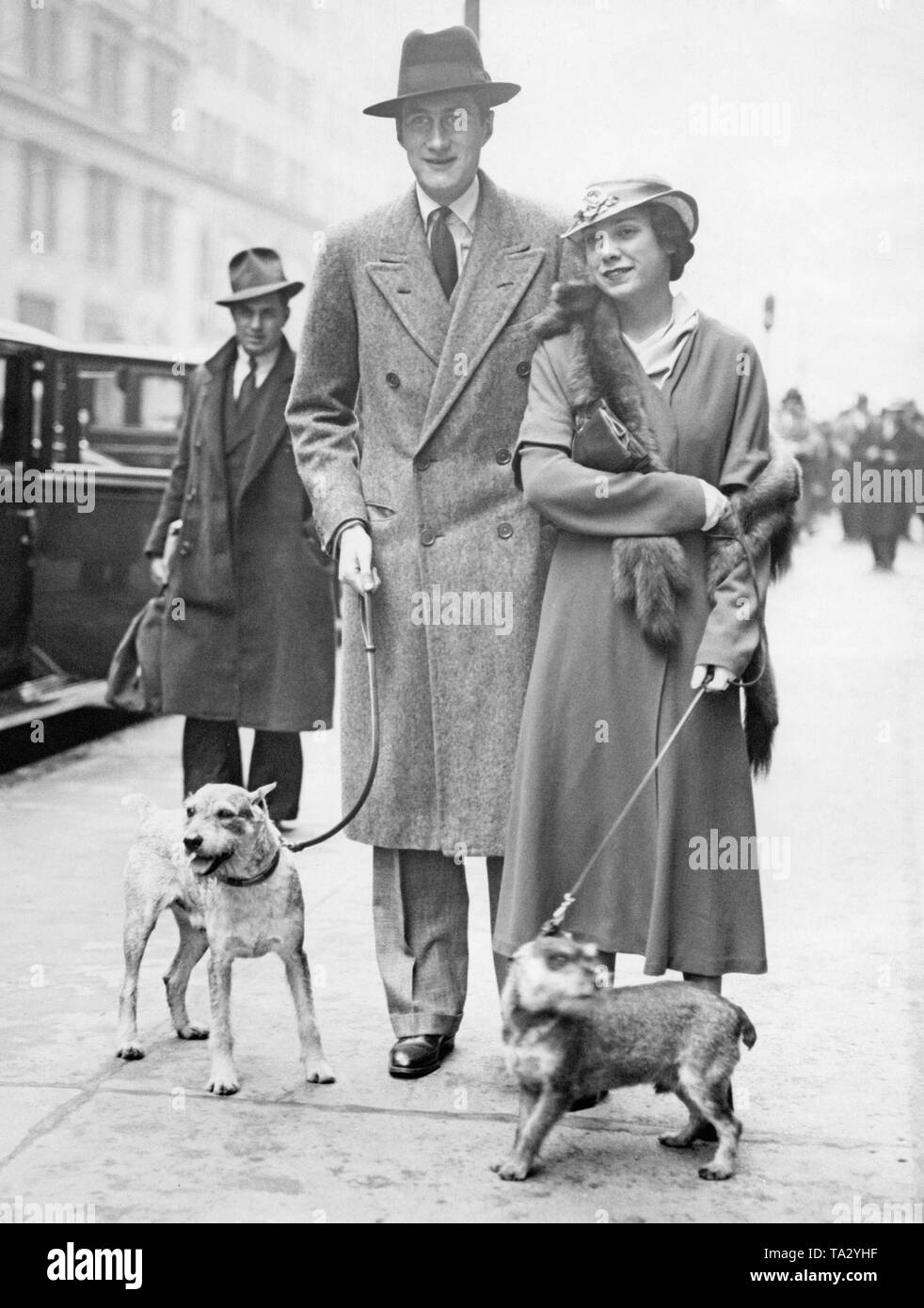 Le Prince Russe Georgi Konstantinowitsch avec Jane Romanow Erdmann en marge de la parade de Pâques à New York. Banque D'Images
