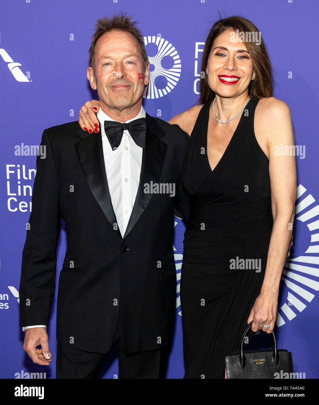 New York, NY - 29 Avril 2019 : Simon Kirke avec femme assister à la Film Society of Lincoln Center Gala du 50e anniversaire au Lincoln Center Banque D'Images