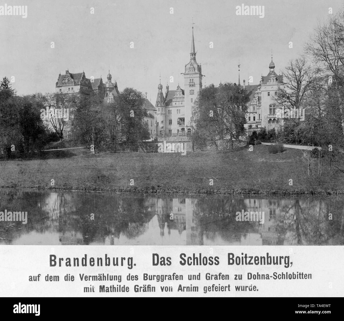 Vue sur le parc du château de Boitzenburg, siège de la famille d'Arnim dans l'Uckermark, la Prusse. Banque D'Images