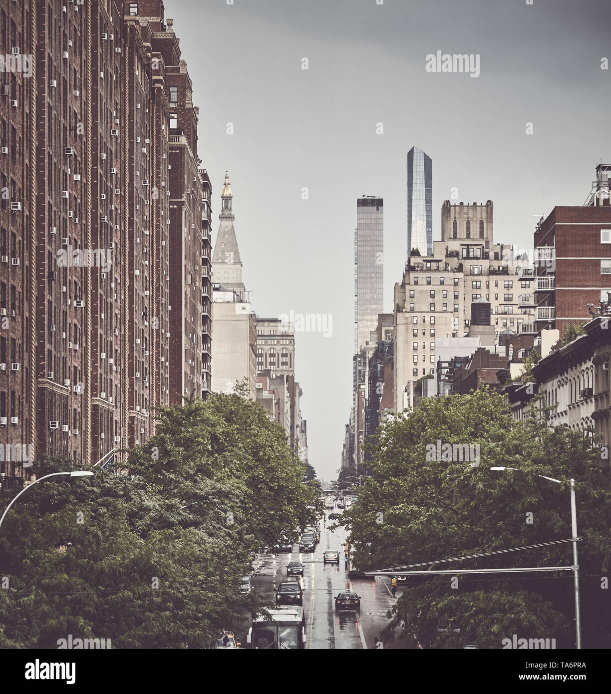 Tons rétro photo de Manhattan cityscape un jour de pluie, New York City, USA. Banque D'Images