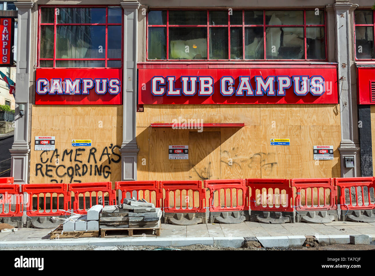 Campus Club l'une des entreprises fermées après l'incendie à la Glasgow School of Art, Sauchiehall Street, le centre-ville de Glasgow, Écosse, Royaume-Uni Banque D'Images