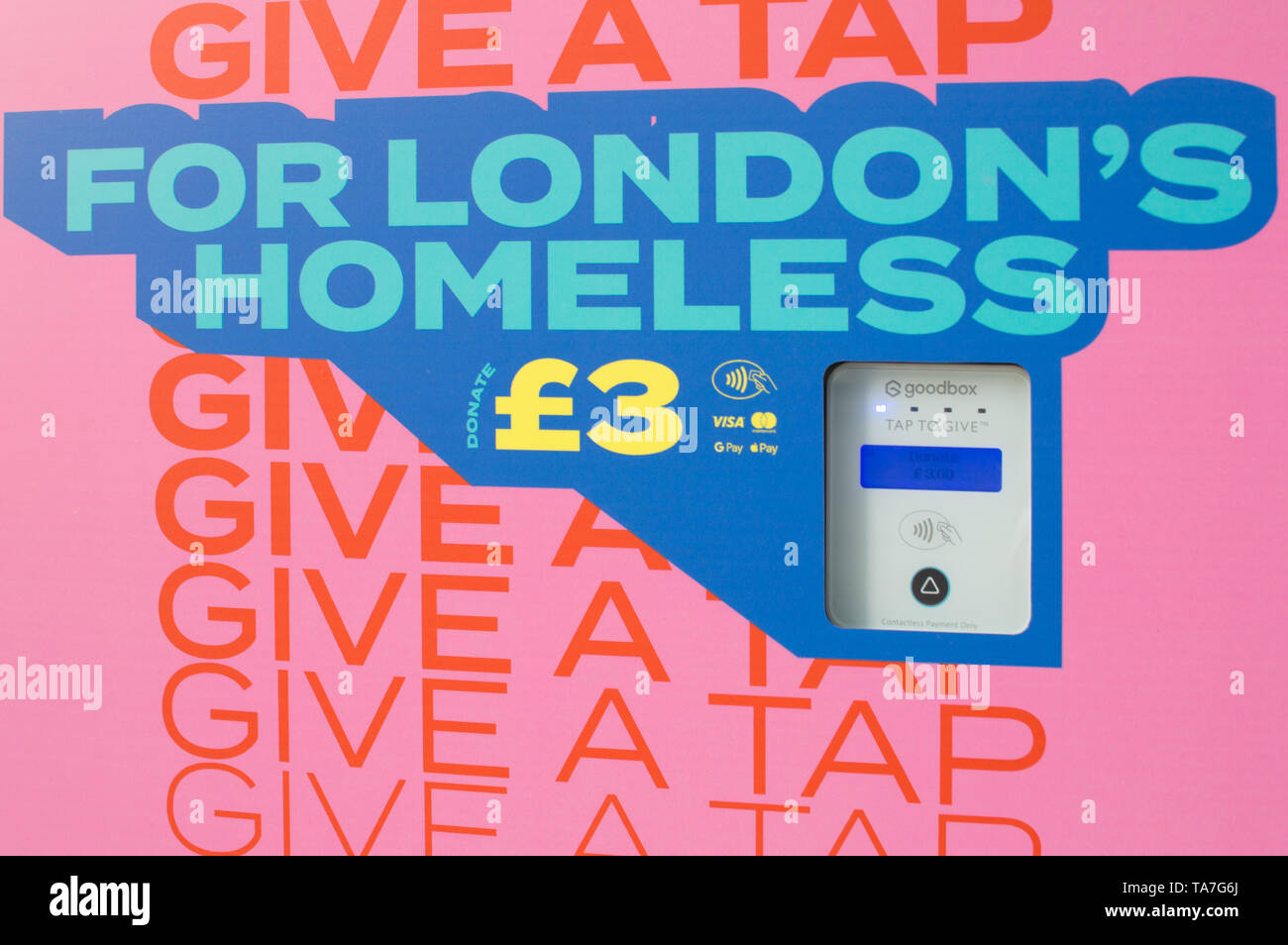 Appuyez sur initiative de Londres pour donner aux sans-abri de paiement sans contact avec l'organisme de bienfaisance Banque D'Images