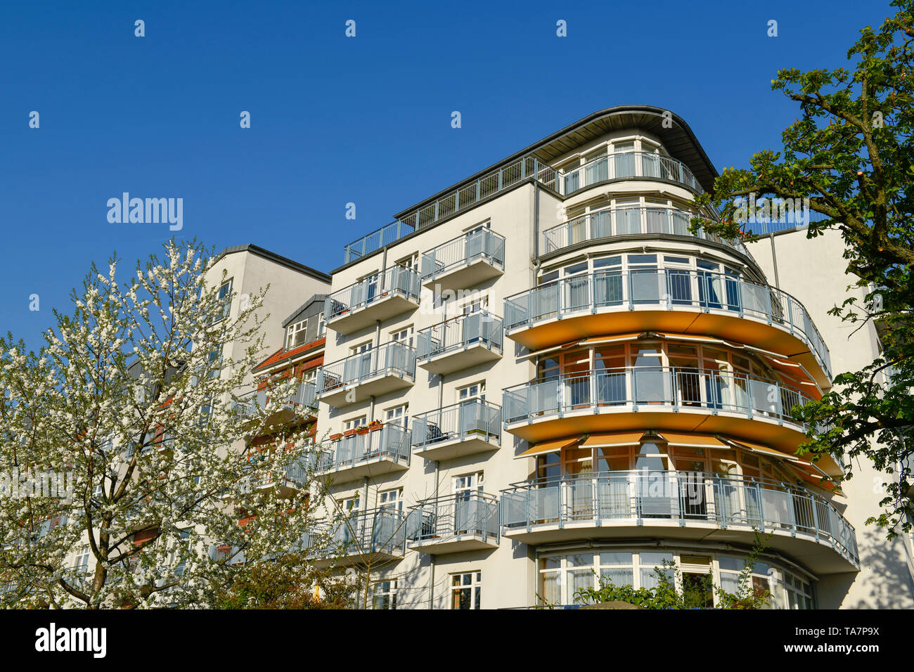 Les personnes âgées et un centre de maison Havelblick, Havel's ski jump, Spandau, Berlin, Allemagne, Senioren- und Therapiezentrum Haus, Havelblick Havels Banque D'Images