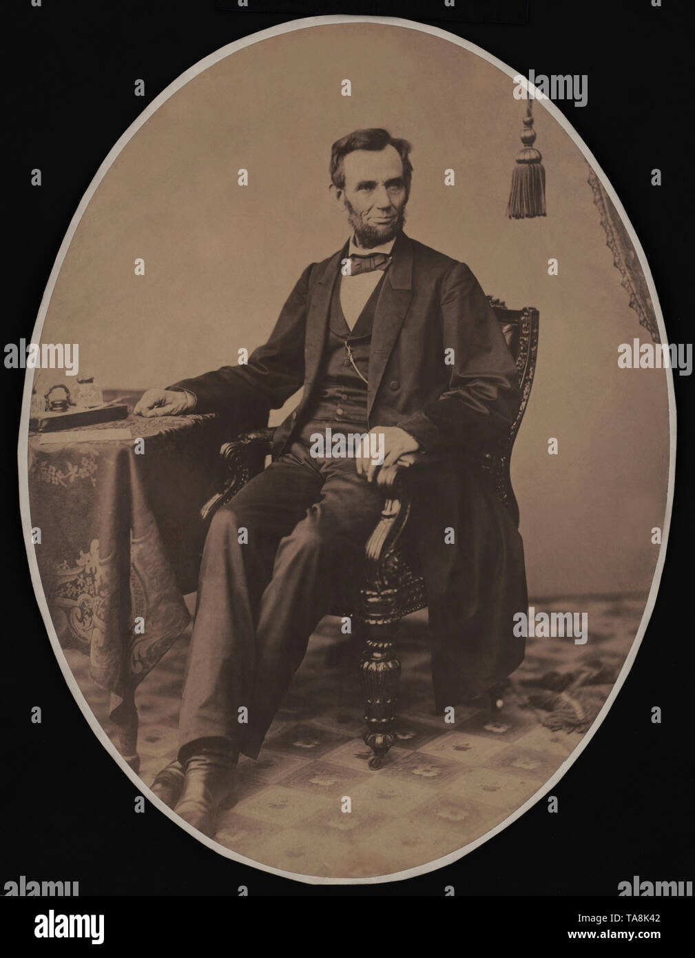 Un Portrait d'Abraham Lincoln assis, Washington DC, USA, photo de Alexander Gardner, le 8 novembre 1863 Banque D'Images