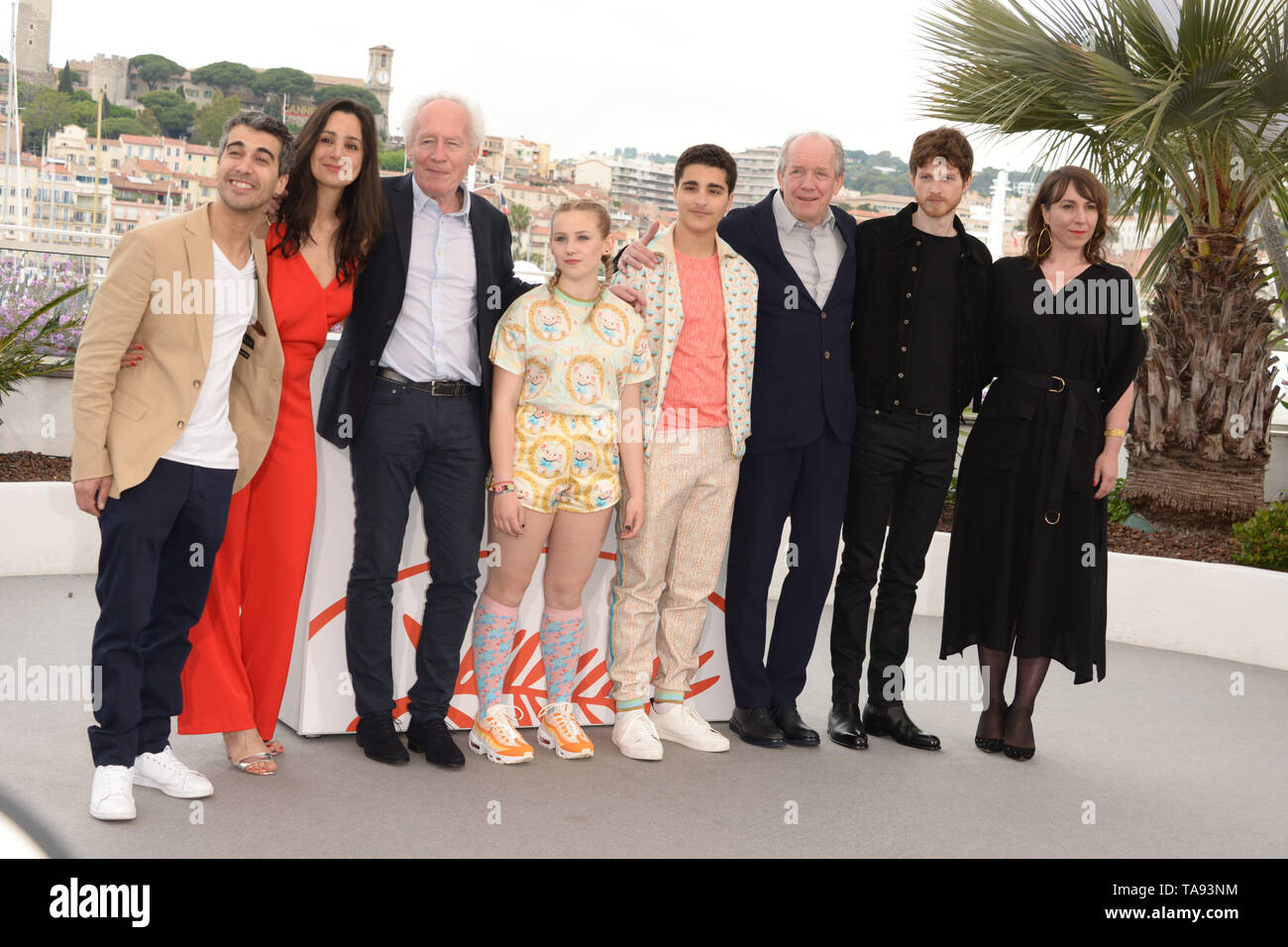 21 mai 2019 - Cannes, France - CANNES, FRANCE - 21 MAI : Jean-Pierre Dardenne, Victoria Bluck, Idir Ben Addi et Luc Dardenne assister à une séance de photos pour le ''Jeunes Ahmed (Le Yeune Ahmed)'' au cours de la 72e assemblée annuelle du Festival du Film de Cannes le 21 mai 2019 à Cannes, France (crédit Image : © Frederick InjimbertZUMA Wire) Banque D'Images