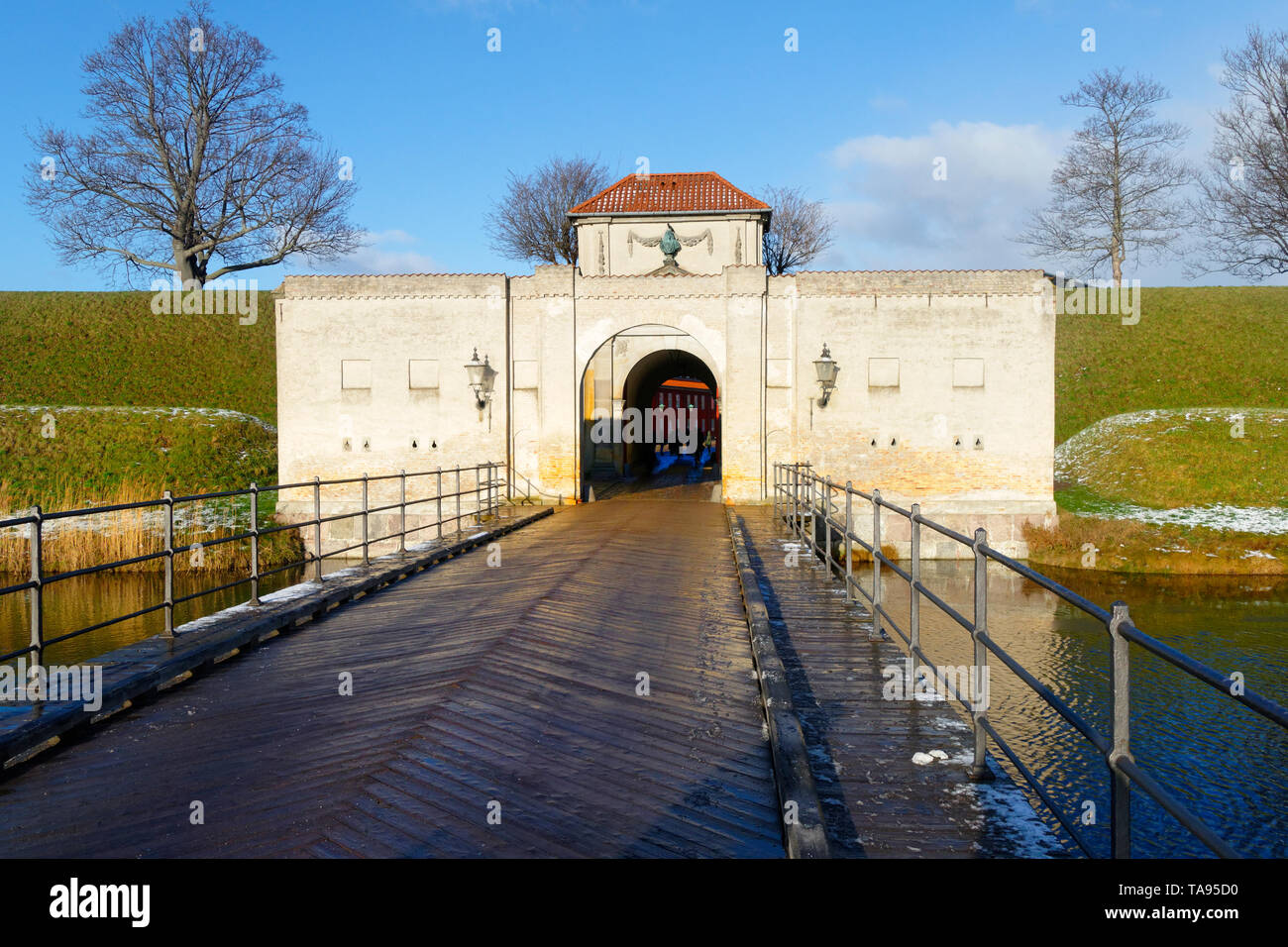 Pont sur les douves de porte du roi Kastellet, Copenhague, Danemark, Scandinavie, Europe Banque D'Images