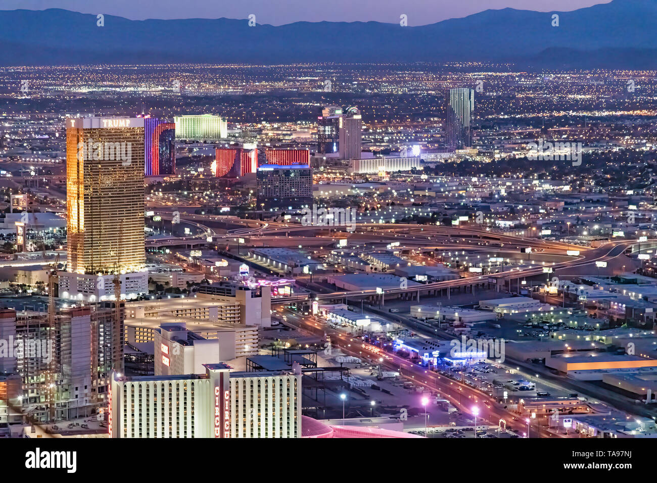LAS VEGAS, NV - 29 juin 2018 : soirée casino Circus Circus vue aérienne. Las Vegas est connue sous le nom de Sin City, ville des lumières, le jeu capitale de la Wor Banque D'Images