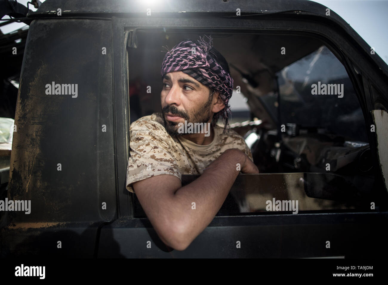 Beijing, la Libye, la Chine. 22 mai, 2019. Un chasseur de forces de l'ONU le gouvernement libyen est vue à Salah Al-Din front line, Tripoli, Libye, 22 mai 2019. L'envoyé spécial des Nations Unies, haut pour la Libye a averti mardi que les pays arabes est au bord de la guerre civile qui pourrait mener à la division permanente. Credit : Amru Salahuddien/Xinhua/Alamy Live News Banque D'Images