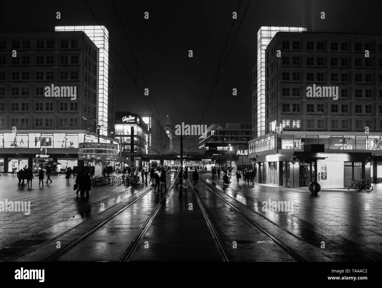 Berlin Alexanderplatz, und Berolinahaus Alexanderhaus Banque D'Images