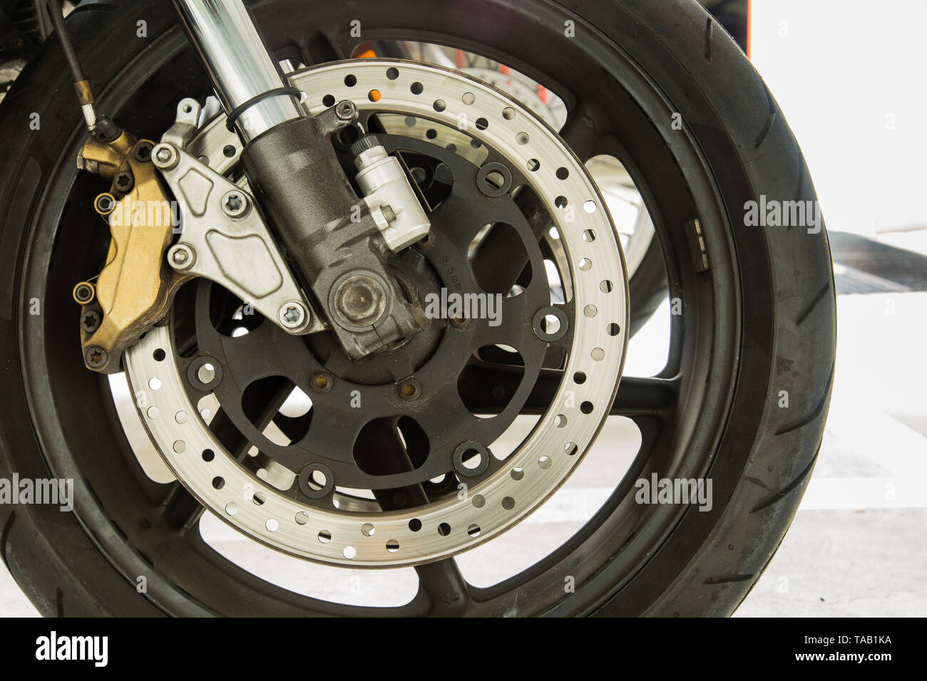 Roue avant moto vue rapprochée Banque D'Images