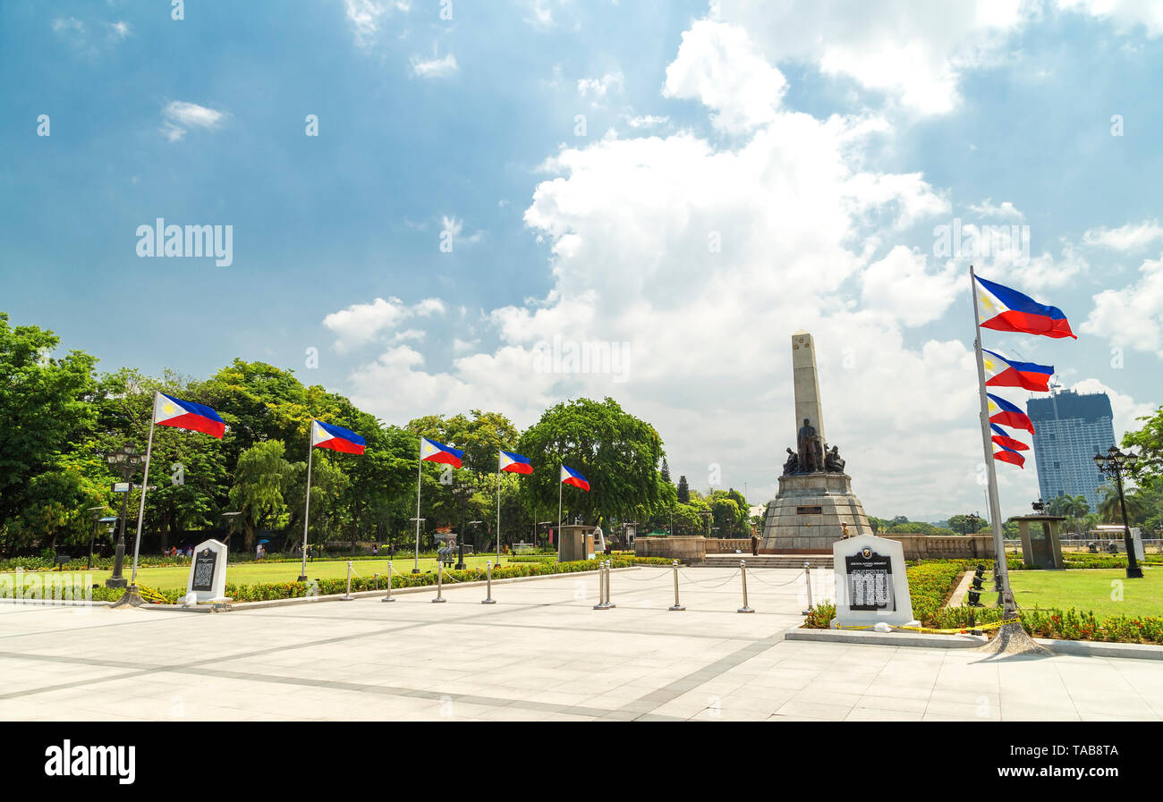 Monument à la mémoire de José Rizal, héros national en Luneta park Banque D'Images