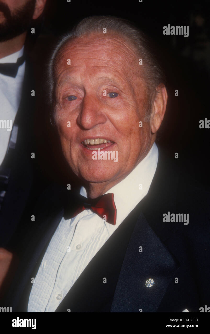 Westwood, Californie, USA 28 avril 1994 personnalité de télévision/radio Art Linkletter assiste à la Metro Goldwyn Mayer' 'That's Entertainment III" Création le 28 avril 1994 au Théâtre National de Mann à Westwood, Californie, USA. Photo de Barry King/Alamy Stock Photo Banque D'Images