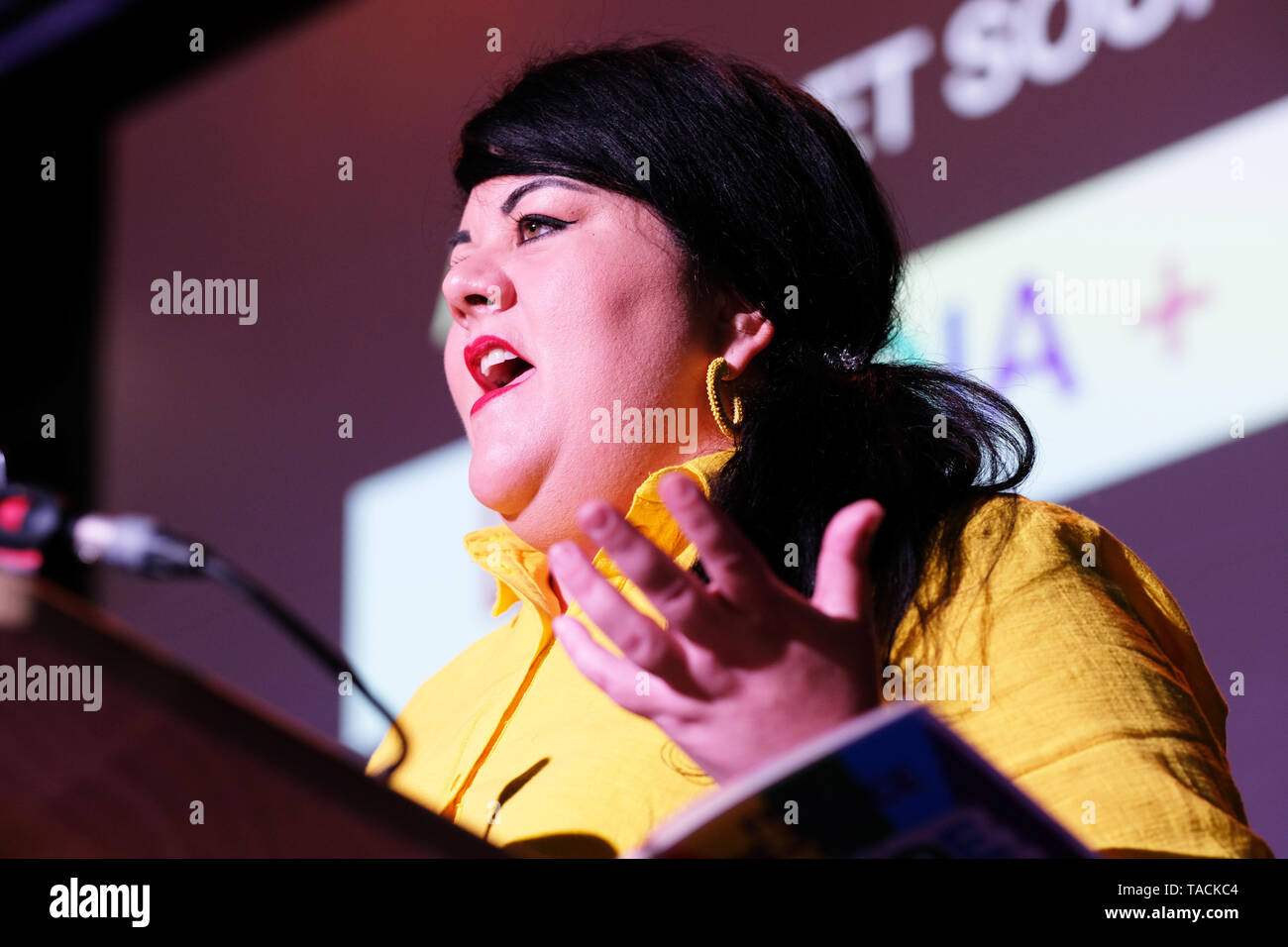 Hay Festival, Hay on Wye, Powys, Wales, UK - Vendredi 24 mai 2019 - TV et radio présentateur Amy Lamé parle de son livre de préjudice de fierté - Une histoire du mouvement LGBT au deuxième jour de cette années Hay Festival. Crédit : Steven Mai/Alamy Live News Banque D'Images