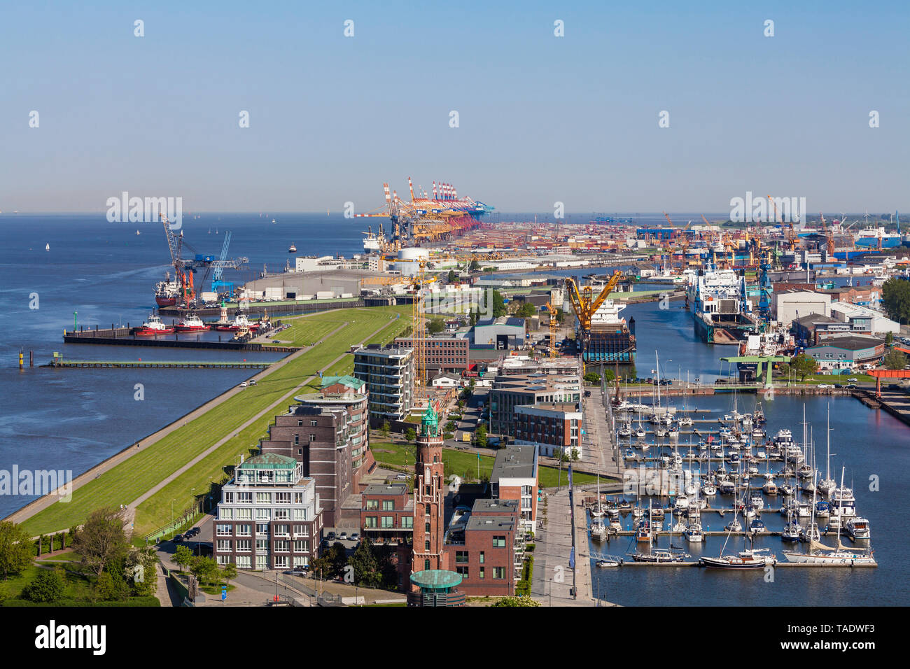 Allemagne, Brême, Bremerhaven, nouveau port, digue Weser Banque D'Images