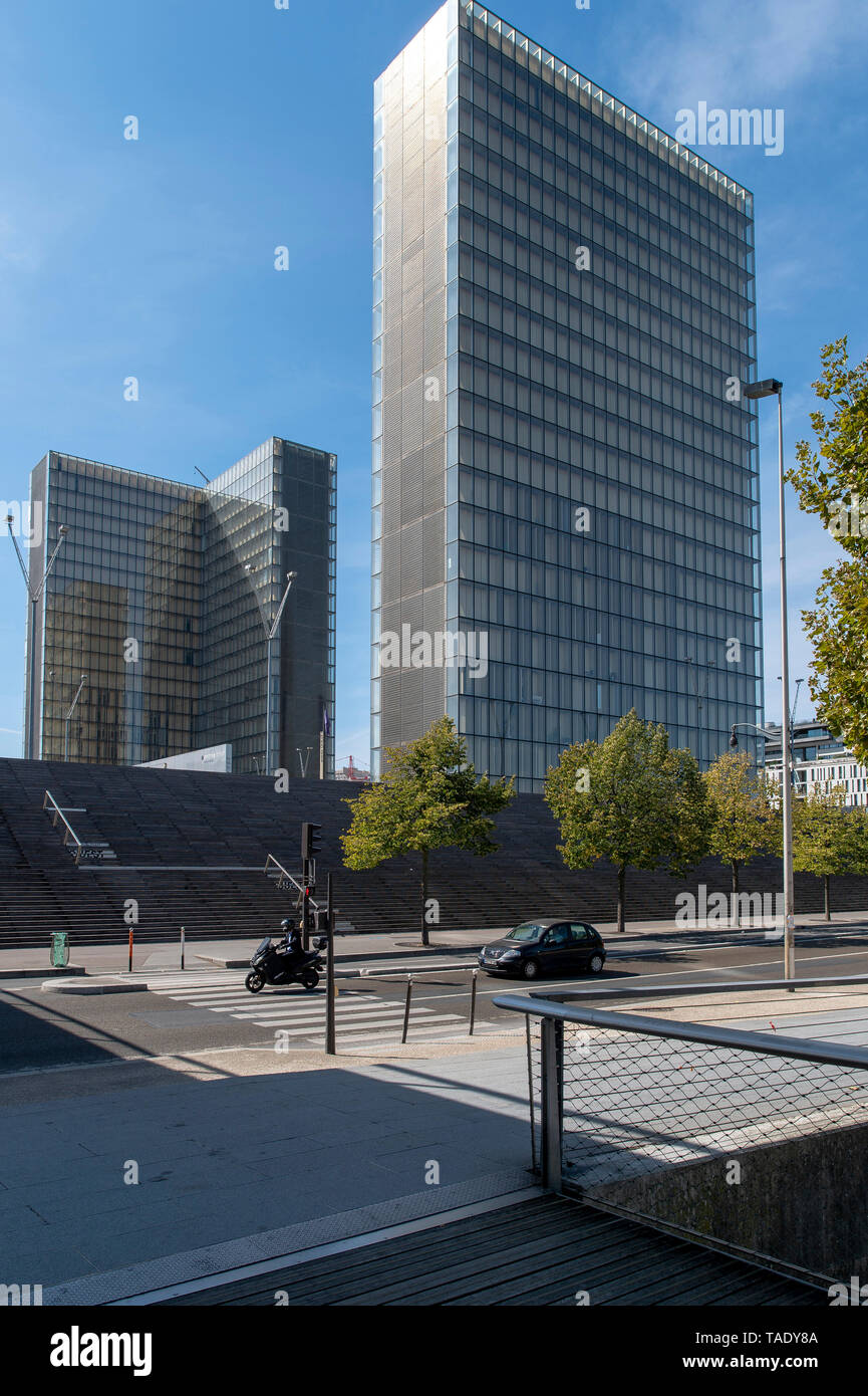 Ville de Paris : la Bibliothèque Nationale de France ("Bibliothèque nationale de France" ou BnF), dans le 6e arrondissement de Paris (quartier) "Bibliothèque Bibliotheque Banque D'Images