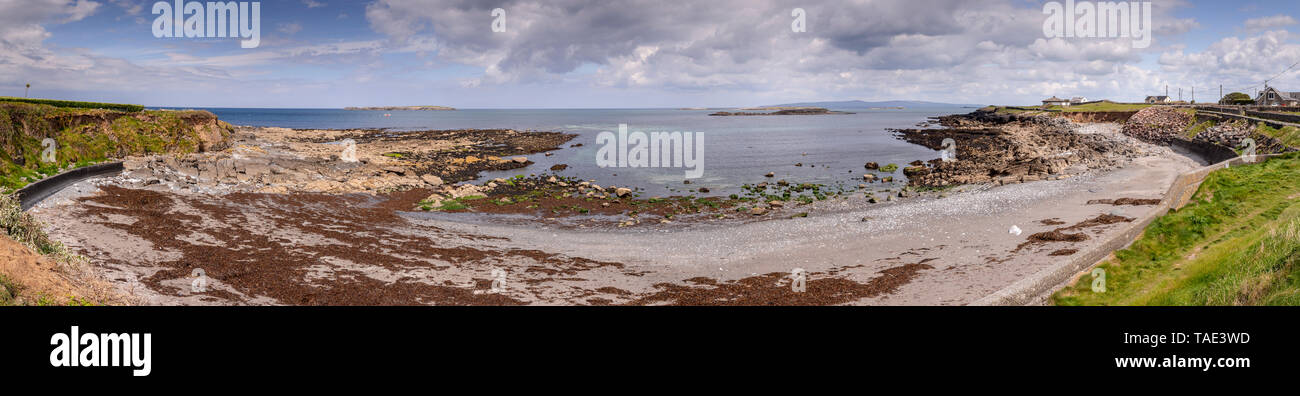 Vue panoramique à Fahamore sur la péninsule de Dingle, comté de Kerry, Irlande. Partie de la manière sauvage de l'Atlantique Banque D'Images