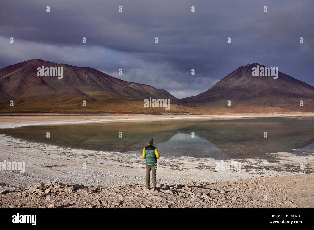 Et le volcan Licancabur Laguna Verde, Salar de Uyuni, Bolivie Banque D'Images