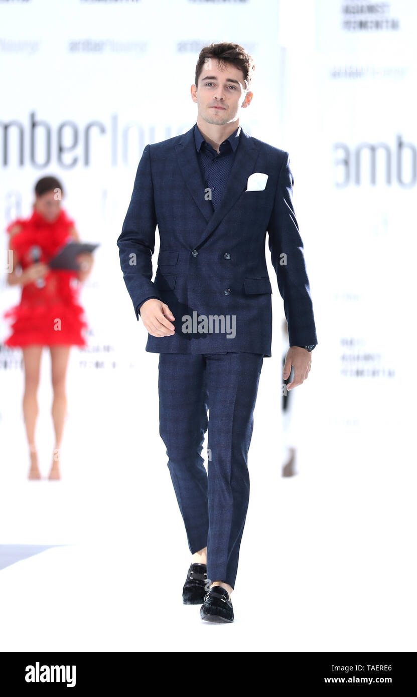 Pilote de Formule 1 Charles Leclerc assistant à l'Amber Lounge Fashion Show 2019, tenu à Monaco, France. Banque D'Images
