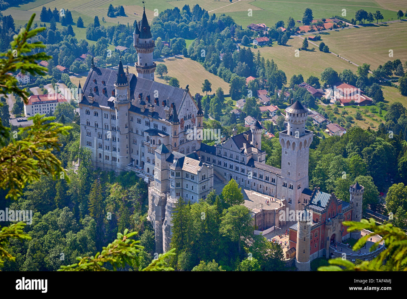 Le château de Neuschwanstein à Schwangau, Bavière en Allemagne. Ostallgäu. Alpes Allgäu. Angle élevé. Banque D'Images