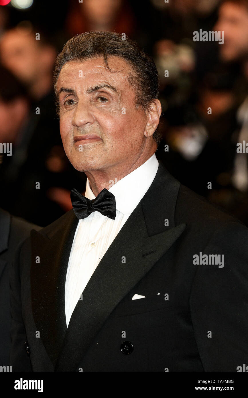 Cannes, France. 24 mai, 2019. CANNES - le 24 mai : Sylvester Stallone arrive à la première de ' HOMMAGE A Sylvester Stallone - Rambo : FIRST BLOOD ' au cours de la 2019 Festival du Film de Cannes le 24 mai 2019 au Palais des Festivals à Cannes, France. (Photo par Lyvans Boolaky/imageSPACE) Credit : Imagespace/Alamy Live News Banque D'Images