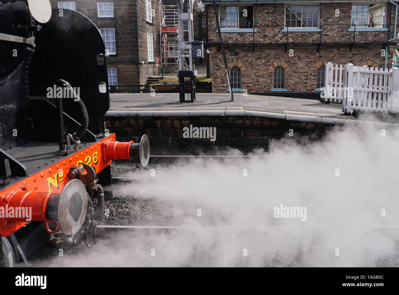 Vintage Train coups flux pendant en gare Banque D'Images