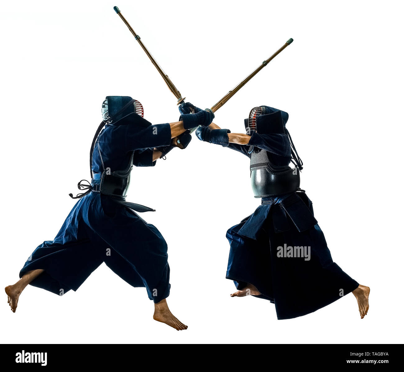 Deux combattants d'arts martiaux Kendo combat combat en silhouette isolated on white bacground Banque D'Images
