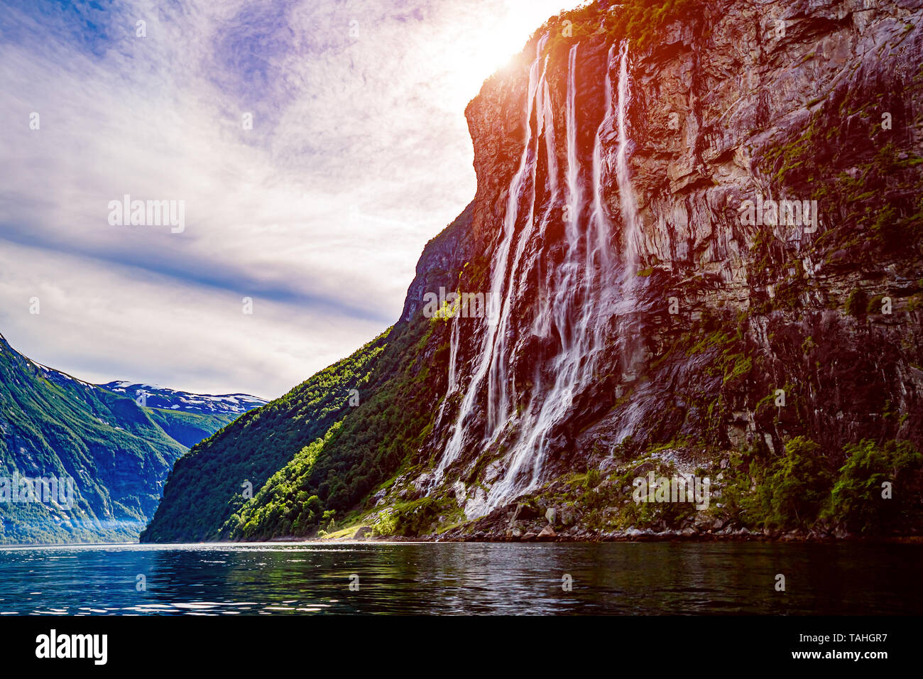 Fjord de Geiranger, cascade des sept Sœurs. Belle Nature Norvège paysage naturel. Banque D'Images