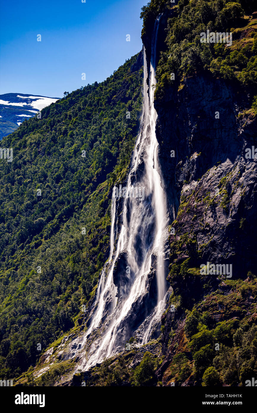 Fjord de Geiranger, cascade des sept Sœurs. Belle Nature Norvège paysage naturel. Banque D'Images
