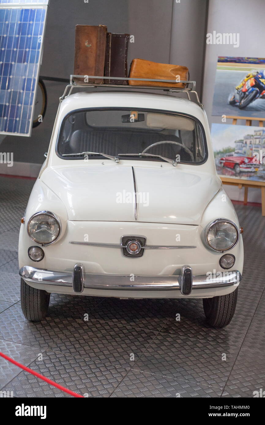 Seat 600 Oldtimer voiture dans le Musée de l'automotion de histrory, Salamanque, Castille Leon, Espagne, Europe Banque D'Images