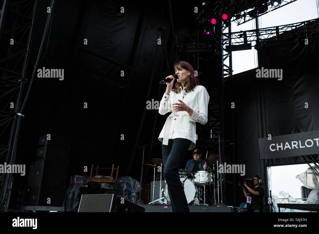 Charlotte Cardin effectue au Festival de musique de Radio-Canada à Toronto, Canada Banque D'Images