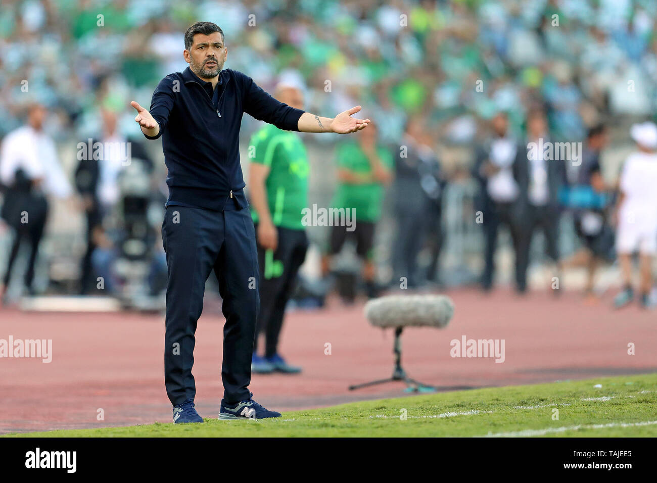 Sérgio Conceição entraîneur du FC Porto en action lors de la Coupe du Portugal Placard 2018/2019 - finale, match de foot entre Sporting CP vs FC Porto. (Score final : Sporting CP 2(5) - 2(4) le FC Porto Banque D'Images