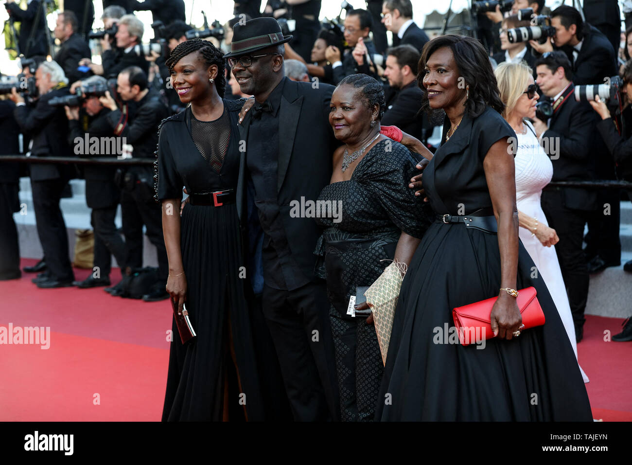 Cannes 25 Mai 2019 Lilian Thuram Et La Famille Arrive A La Premiere De Ceremonie De Cloture Hors Normes Pendant Le Festival De Cannes 2019 Le 25 Mai 2019 Au Palais