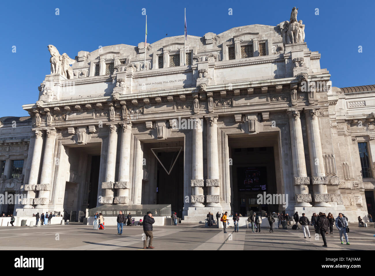 Milan, Italie - 19 janvier 2018, Milano Centrale : c'est la principale gare ferroviaire de la ville de Milan, et la plus grande gare d'Europe Banque D'Images