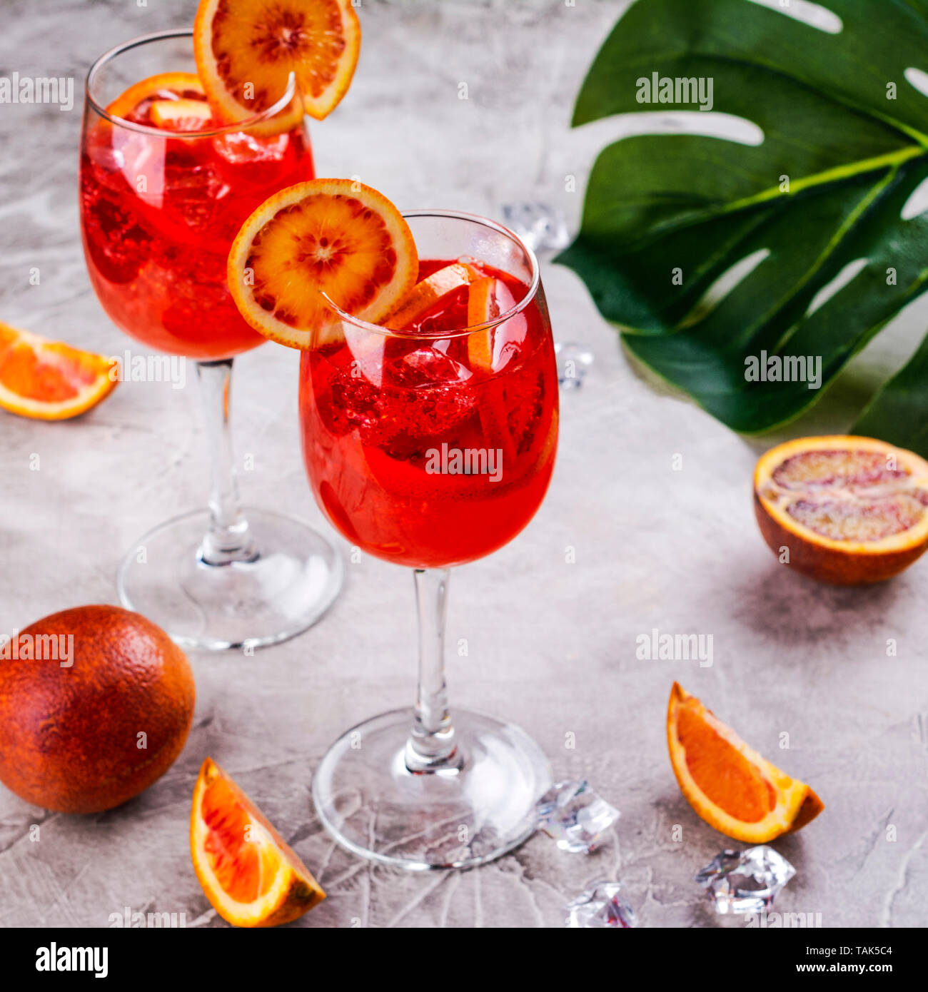 Cocktail Aperol Spritz italien Banque D'Images