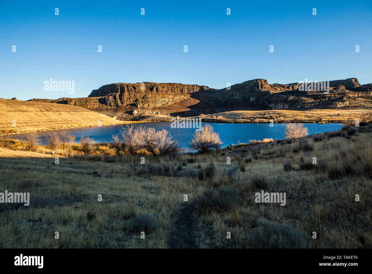 Une vue plongeante de légèrement au-dessus du lac antique de poule Coulee, Central Washington State, USA. Banque D'Images